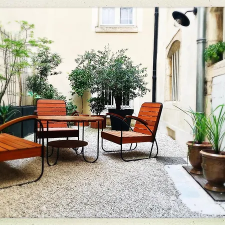 Les Voutes De Bressey, Luxe Et Calme En Hypercentre