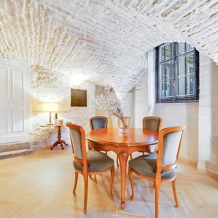 Διαμέρισμα Les Voutes De Bressey, Luxe Et Calme En Hypercentre