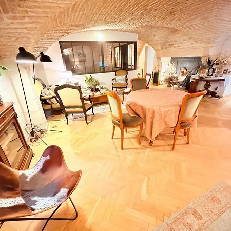 Les Voutes De Bressey, Luxe Et Calme En Hypercentre Διαμέρισμα *
