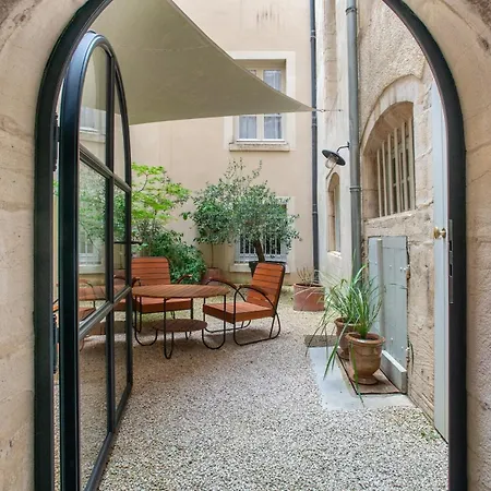 Διαμέρισμα Les Voutes De Bressey, Luxe Et Calme En Hypercentre