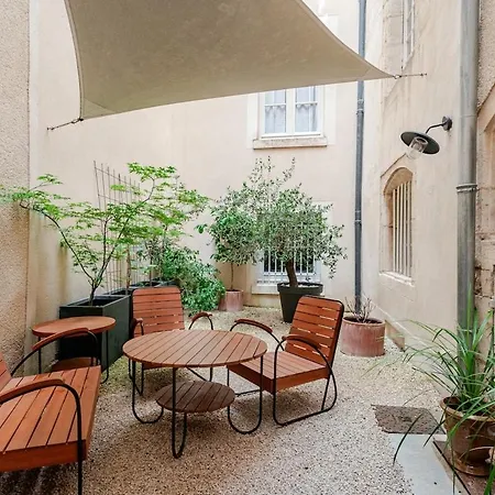 Διαμέρισμα Les Voutes De Bressey, Luxe Et Calme En Hypercentre