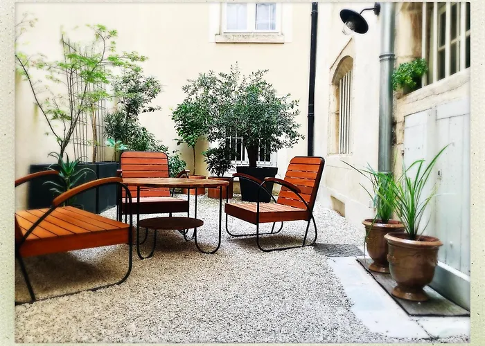 Les Voutes De Bressey, Luxe Et Calme En Hypercentre