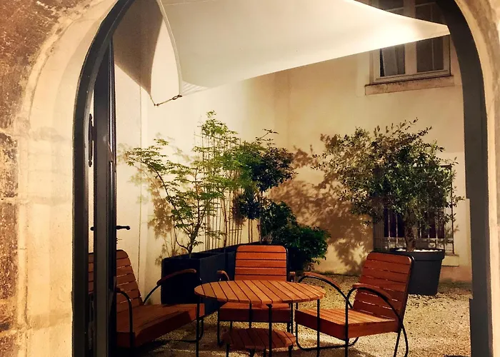 Les Voutes De Bressey, Luxe Et Calme En Hypercentre *