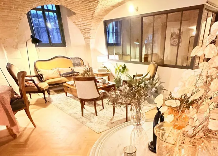 Les Voutes De Bressey, Luxe Et Calme En Hypercentre