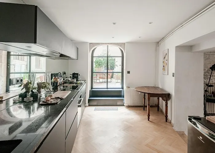 Appartamento Les Voutes De Bressey, Luxe Et Calme En Hypercentre