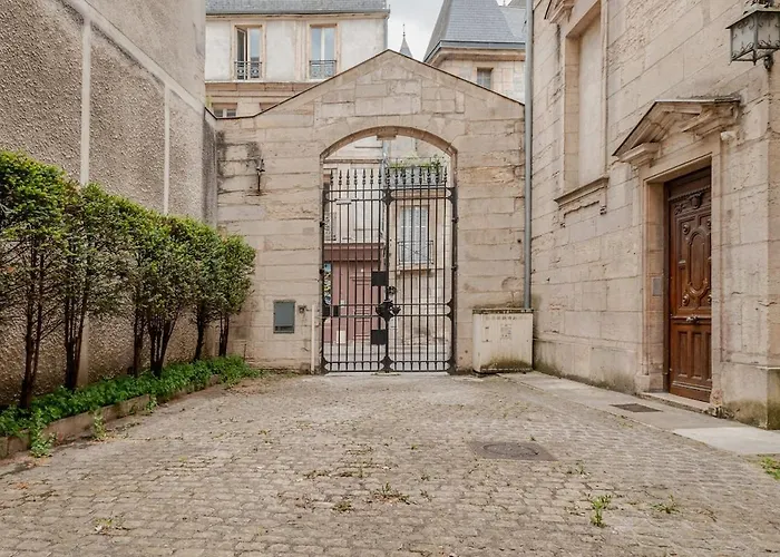 Les Voutes De Bressey, Luxe Et Calme En Hypercentre * Digione