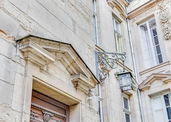 Appartamento Les Voutes De Bressey, Luxe Et Calme En Hypercentre