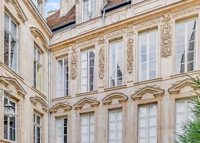 Appartamento Les Voutes De Bressey, Luxe Et Calme En Hypercentre Digione