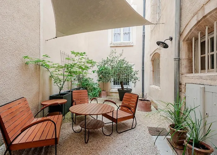 Appartamento Les Voutes De Bressey, Luxe Et Calme En Hypercentre